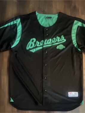 IC COLLECTION Green & Black MLB Logo Tee